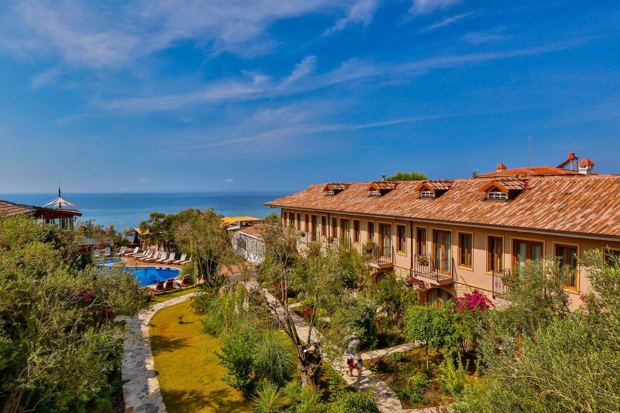 Palace Hotel Olive Odore Küçükkuyu Exterior foto